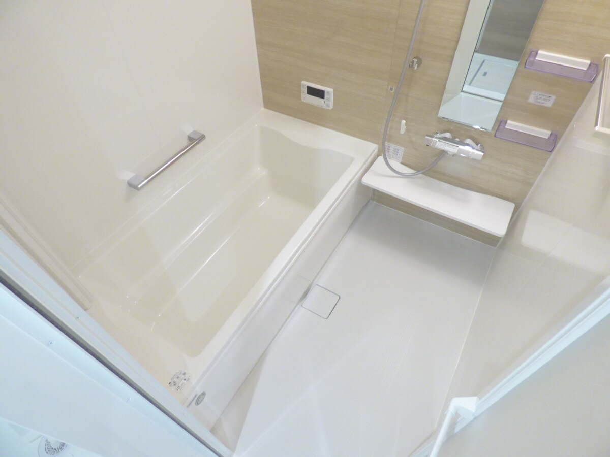 １坪タイプの追い焚き機能付バス ＬａＭａｉｓｏｎ大池町