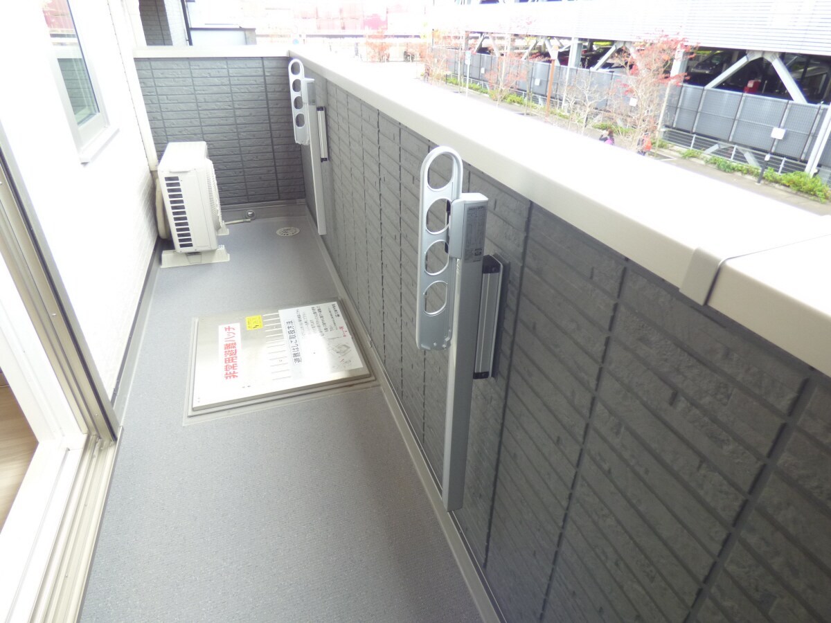 南西向きワイドバルコニーで日当たり良好 ＬａＭａｉｓｏｎ大池町