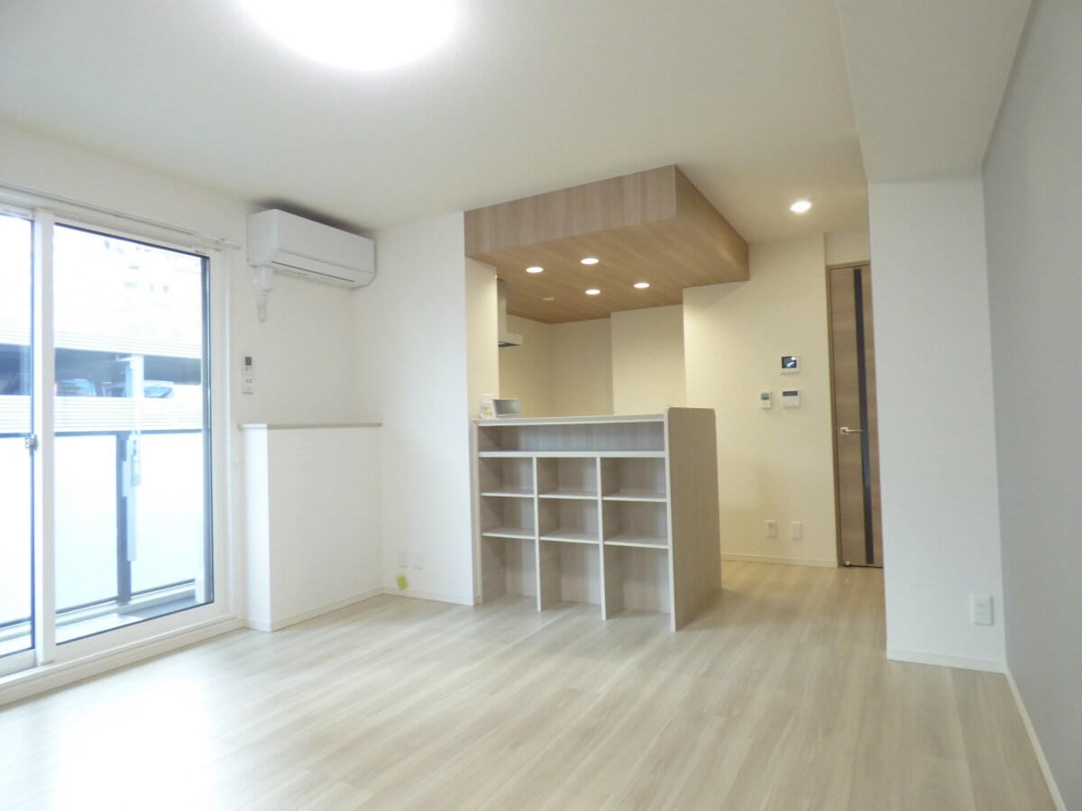 広々としたキレイなリビング ＬａＭａｉｓｏｎ大池町