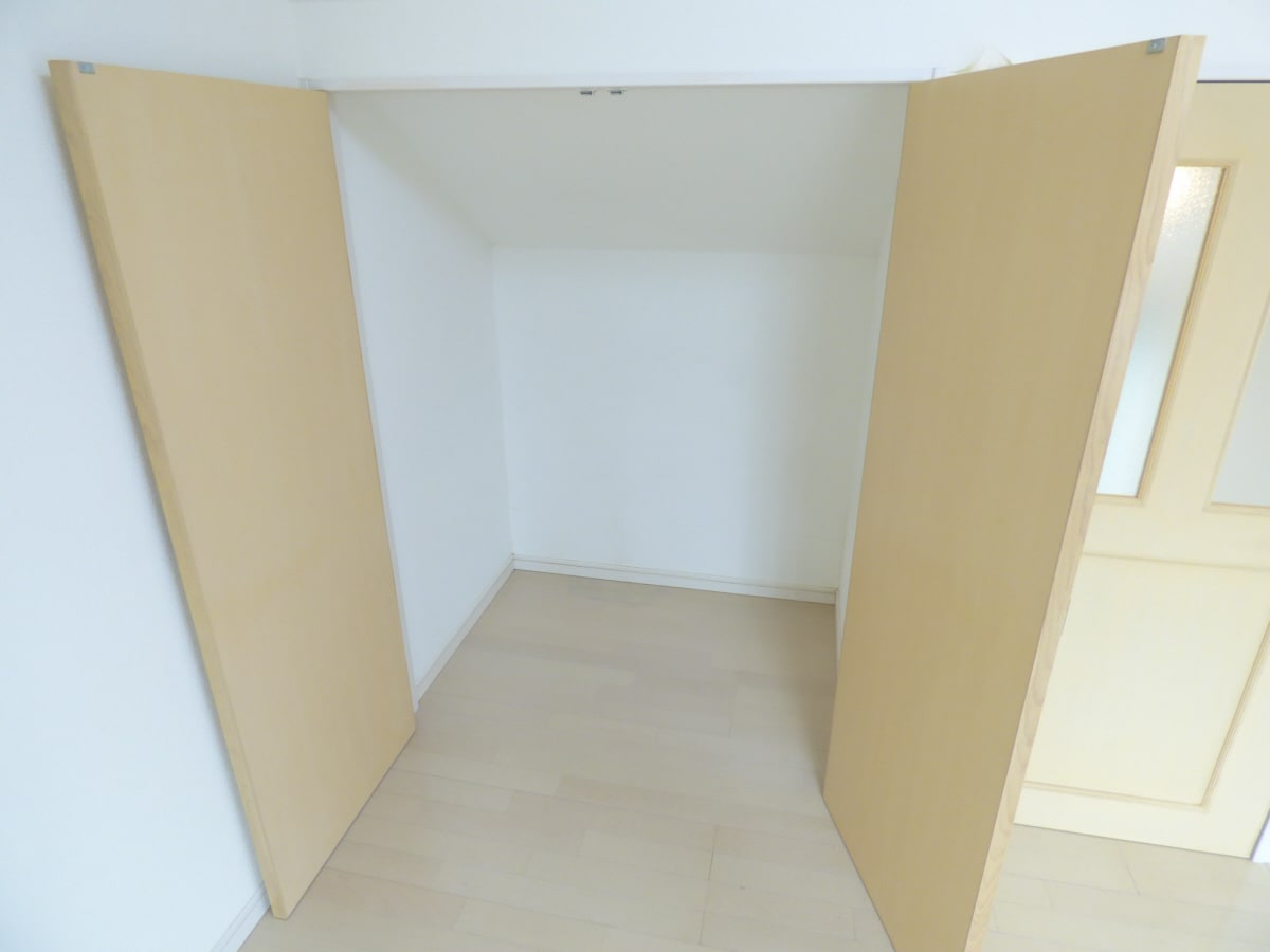 物入 行幸町２丁目貸家