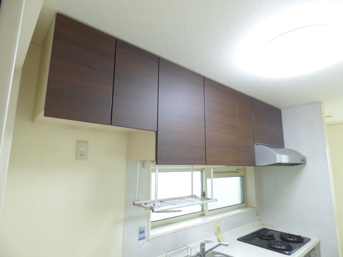 レンジフード＆キッチン収納 行幸町２丁目貸家