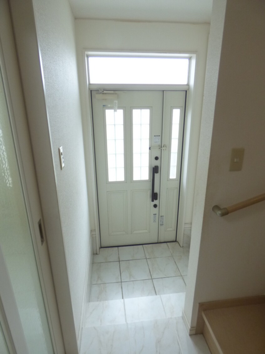 玄関ダブルロック 行幸町２丁目貸家