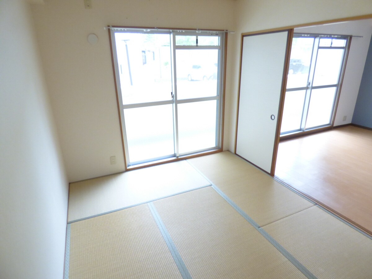 明るい和室 ノーブル須磨