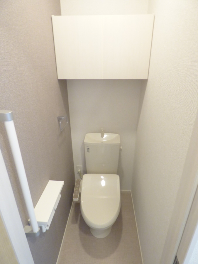 ウォシュレット付トイレ パルファン南落合０４