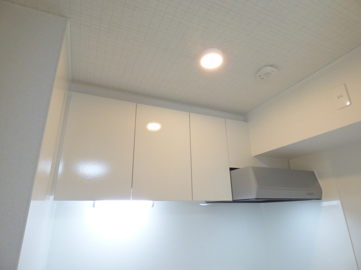 レンジフード＆キッチン収納 パルファン南落合０４