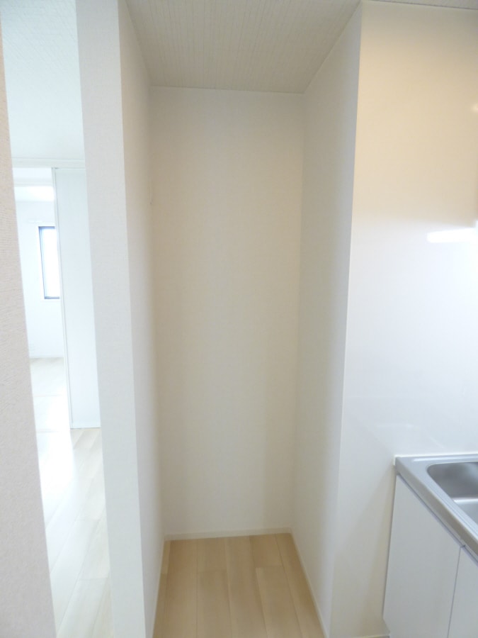 冷蔵庫置場 パルファン南落合０４