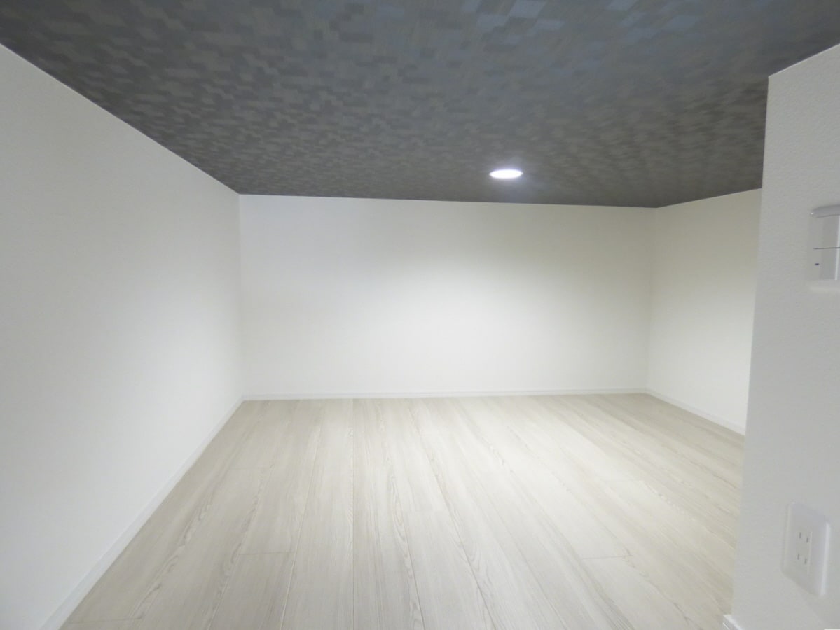 広々としたロフト あんしん＋明神町