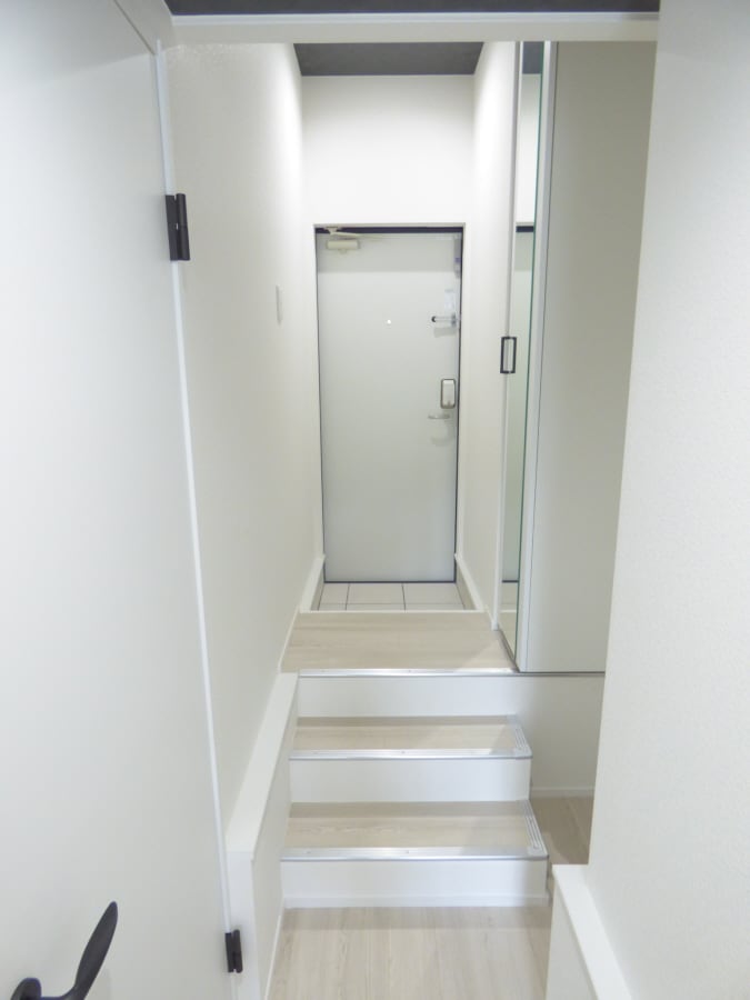 ＳＫＩＰタイプの電子ロック付玄関 あんしん＋明神町