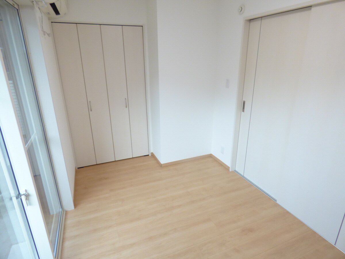 キレイなフローリング クレアメゾン須磨養老町