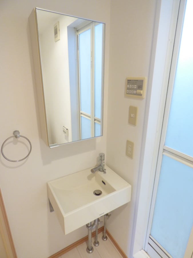 オシャレな洗面台 須磨寿