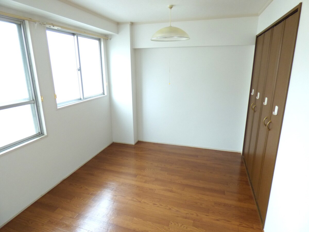 キレイにリフォーム済み 興安亭ビル