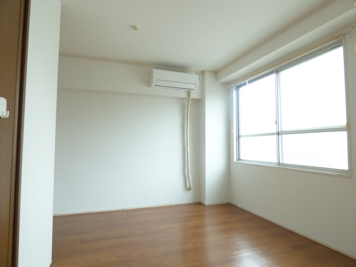 キレイな洋室 興安亭ビル