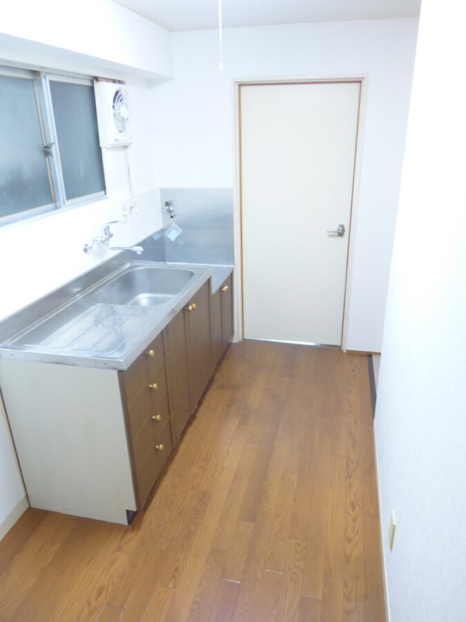 キッチンスペース 興安亭ビル