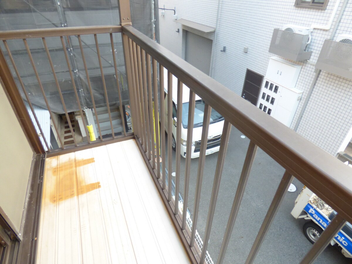 南西向きバルコニーで日当たり良好 磯馴町４丁目貸家