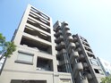タイル張りのキレイなマンション