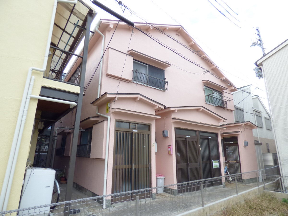 ワンフロア２戸で全室角部屋 西舞子荘北棟