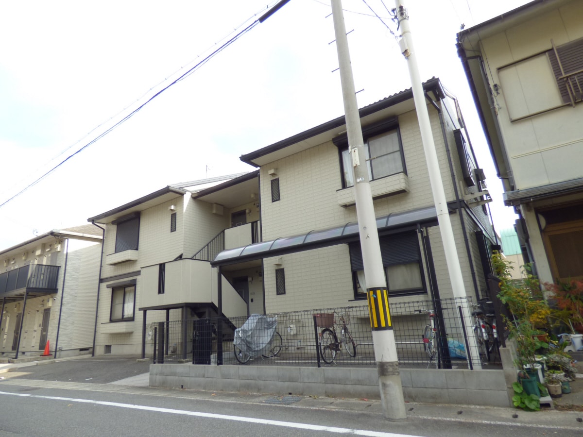 ワンフロア２戸で全室角部屋 レクエード須磨