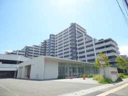 平成２３年築のキレイな大型分譲マンション