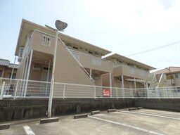 外壁塗装済みでキレイになったハイツ