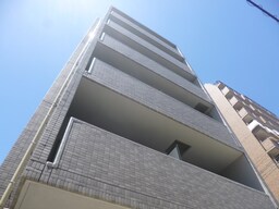 タイル張りのキレイな築浅マンション