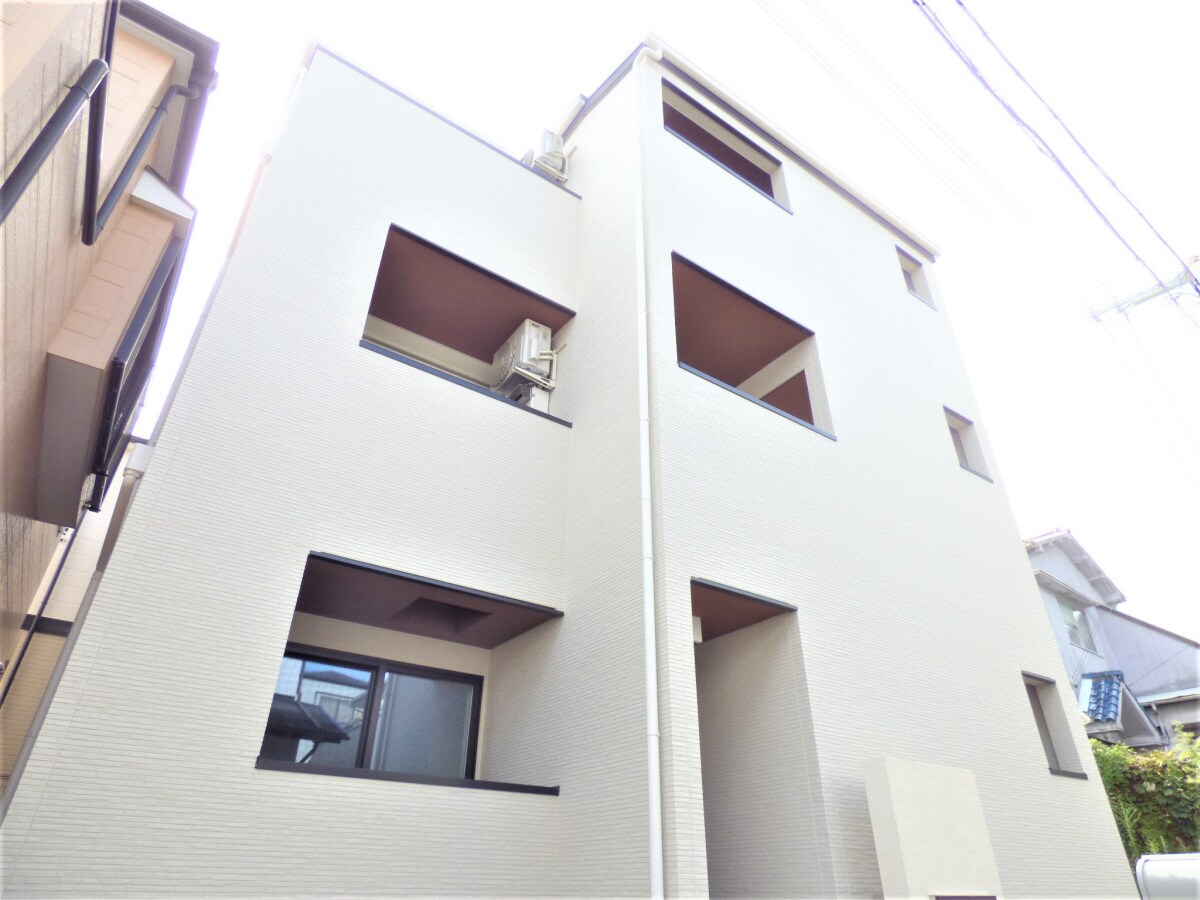 音に配慮し隣室の洋室同士が接しない築浅マンション グランメール月見山