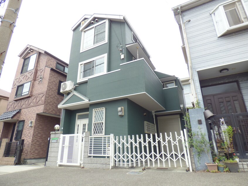 平成２３年築のキレイな一戸建て 行幸町２丁目貸家