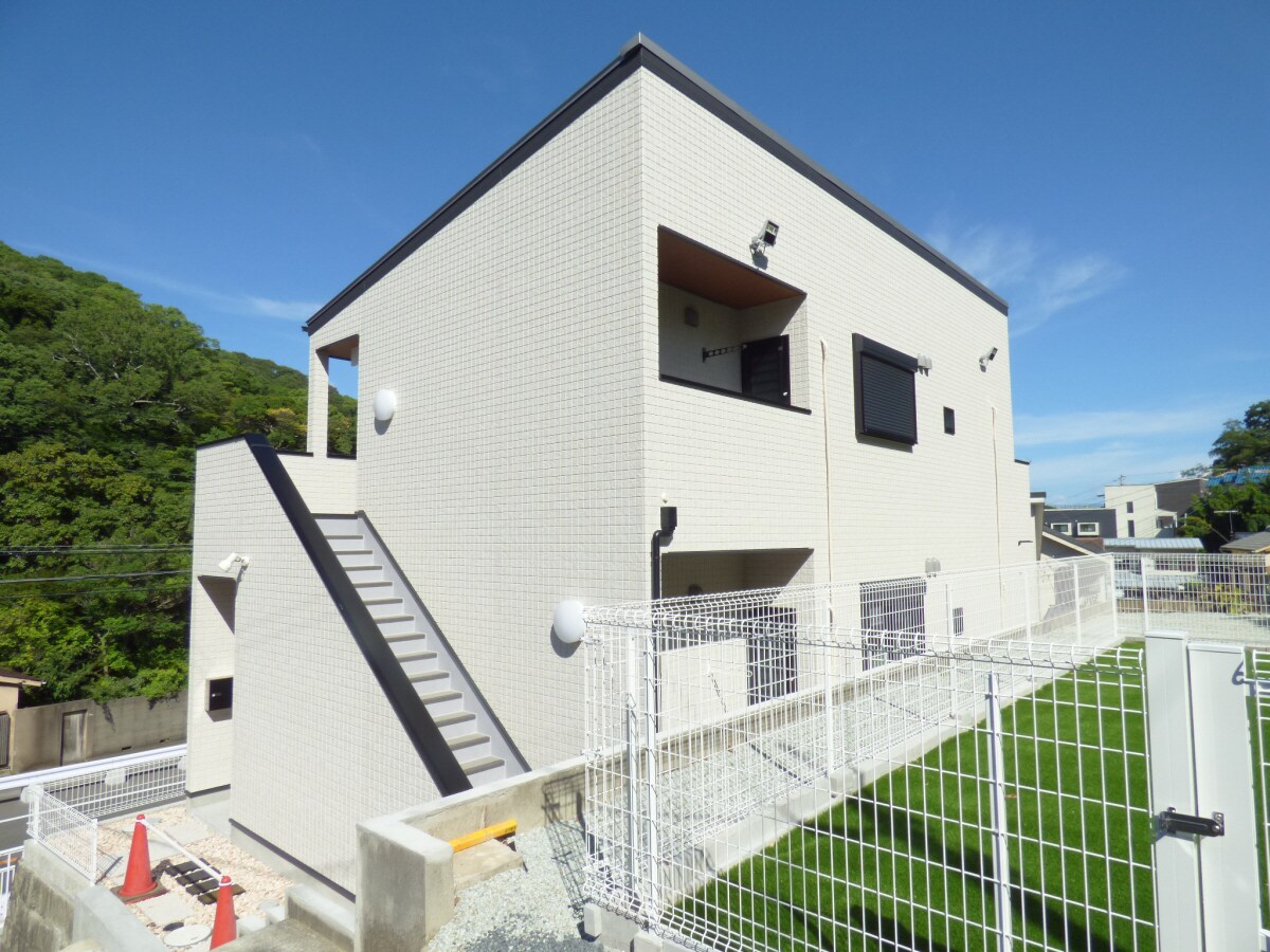 ワンフロア２戸で全室角部屋 ｔｅｎｔｒｅｅ神戸須磨