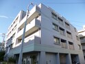 タイル張りのキレイなマンション